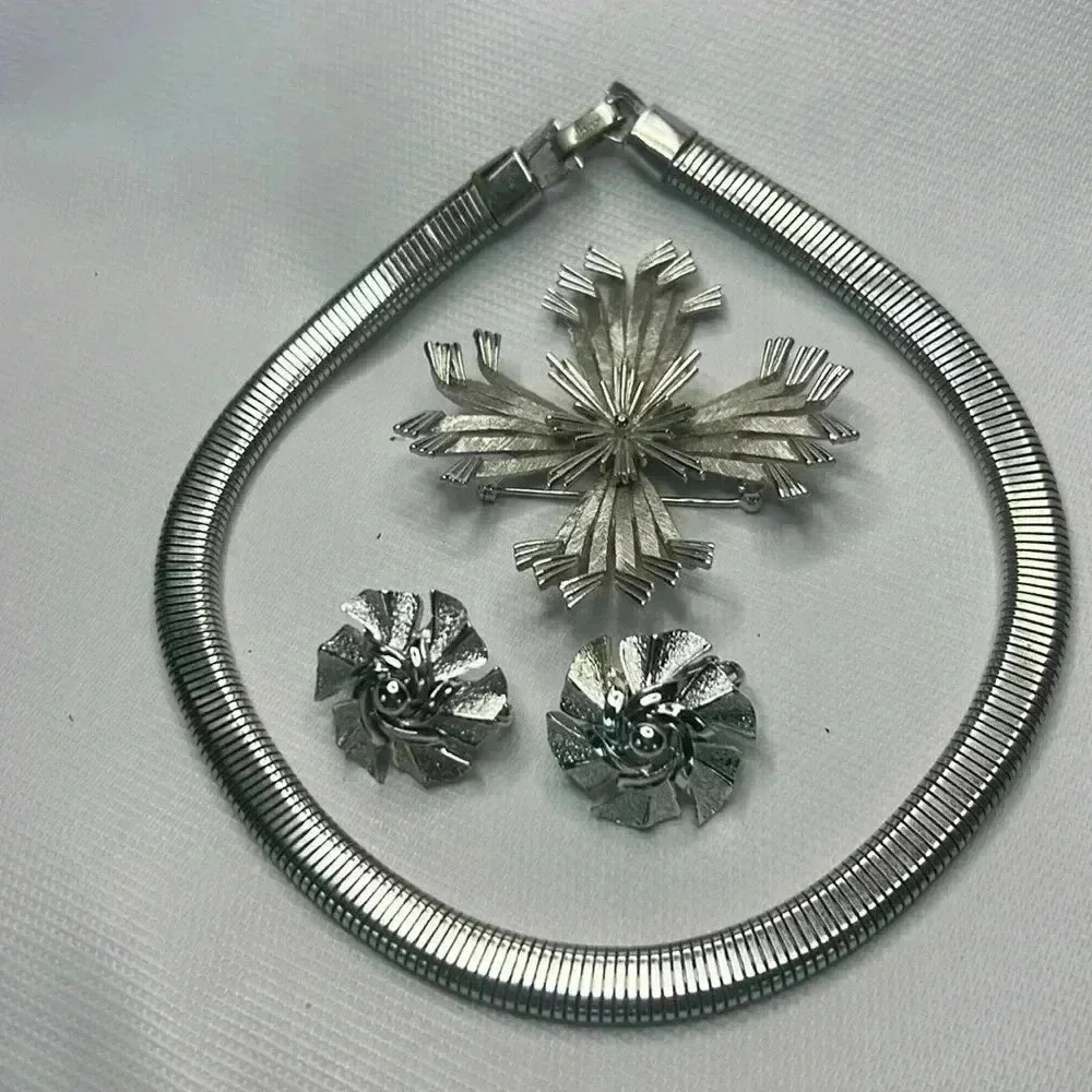 Rare Vintage Coro Silver snake necklace earrings brooch pin set
